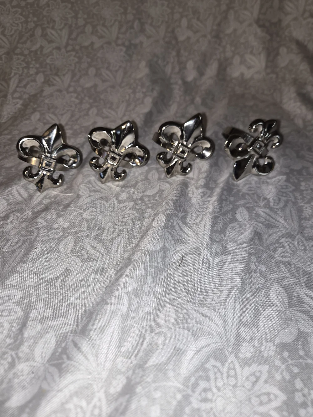 Pier 1 Imports Fleur de Lis napkin rings